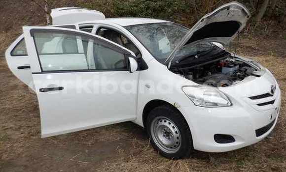 Buy New Toyota Belta White Car in Kampala in Uganda Buy New Toyota Belta White Car in Kampala in Uganda