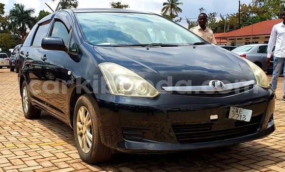 Acheter Occasion Voiture Toyota Wish Noir à Kampala, Ouganda