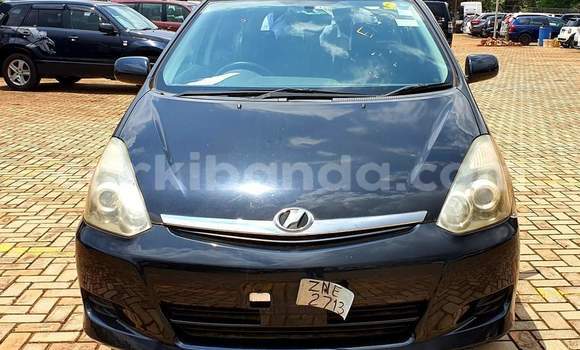 Gura Yakoze Toyota Wish Black Imodoka i Kampala mu Uganda Gura Yakoze Toyota Wish Black Imodoka i Kampala mu Uganda