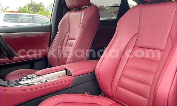 Nunua Ilio tumika Lexus LX 450 Nyeupe Gari ndani ya Kampala nchini Uganda Nunua Ilio tumika Lexus LX 450 Nyeupe Gari ndani ya Kampala nchini Uganda