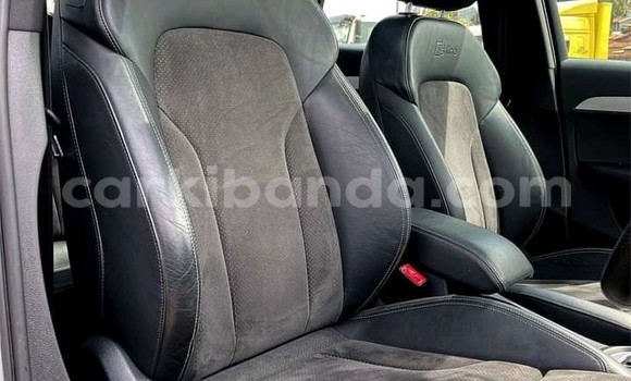 Nunua Ilio tumika Audi Q3 Fedha Gari ndani ya Kampala nchini Uganda Nunua Ilio tumika Audi Q3 Fedha Gari ndani ya Kampala nchini Uganda