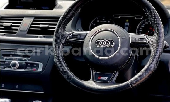 Nunua Ilio tumika Audi Q3 Fedha Gari ndani ya Kampala nchini Uganda Nunua Ilio tumika Audi Q3 Fedha Gari ndani ya Kampala nchini Uganda