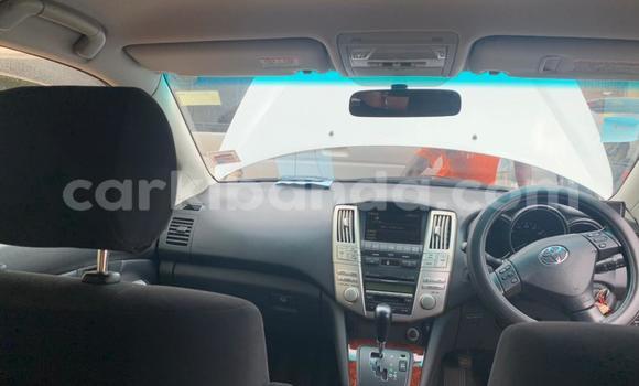 Nunua Ilio tumika Toyota Harrier Fedha Gari ndani ya Kampala nchini Uganda Nunua Ilio tumika Toyota Harrier Fedha Gari ndani ya Kampala nchini Uganda