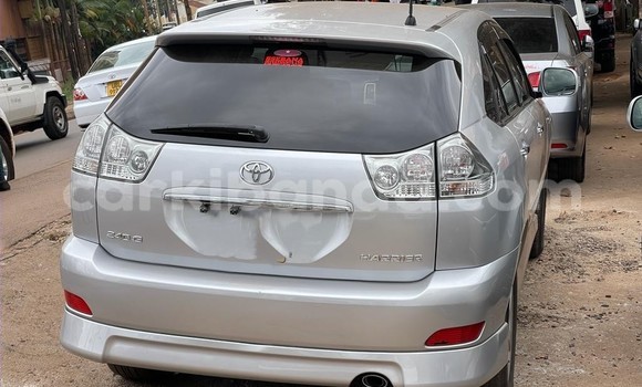 Nunua Ilio tumika Toyota Harrier Fedha Gari ndani ya Kampala nchini Uganda Nunua Ilio tumika Toyota Harrier Fedha Gari ndani ya Kampala nchini Uganda