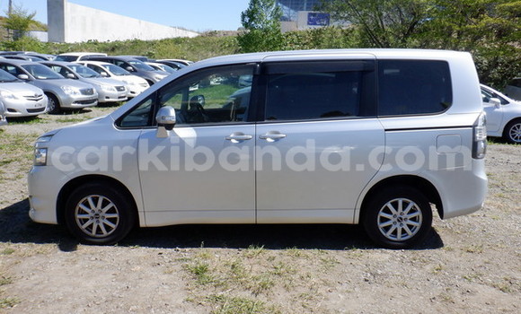 Buy New Toyota Voxy Silver Car in Kampala in Uganda Buy New Toyota Voxy Silver Car in Kampala in Uganda