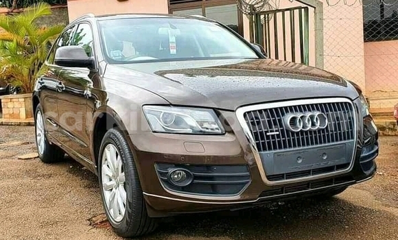 Nunua Ilio tumika Audi Q5 Brown Gari ndani ya Kampala nchini Uganda Nunua Ilio tumika Audi Q5 Brown Gari ndani ya Kampala nchini Uganda