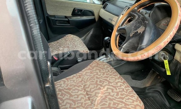 Acheter Occasion Voiture Mitsubishi Pajero iO Marron à Kampala, Ouganda Acheter Occasion Voiture Mitsubishi Pajero iO Marron à Kampala, Ouganda