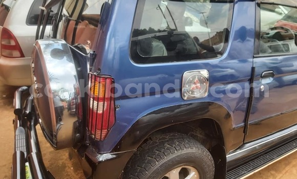 Acheter Occasion Voiture Mitsubishi Pajero Junior Bleu à Kampala, Ouganda Acheter Occasion Voiture Mitsubishi Pajero Junior Bleu à Kampala, Ouganda