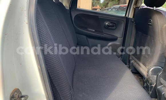 Acheter Occasion Voiture Nissan Note Blanc à Kampala, Ouganda Acheter Occasion Voiture Nissan Note Blanc à Kampala, Ouganda