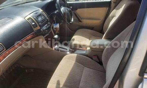 Acheter Occasion Voiture Toyota Premio Gris à Kampala, Ouganda Acheter Occasion Voiture Toyota Premio Gris à Kampala, Ouganda