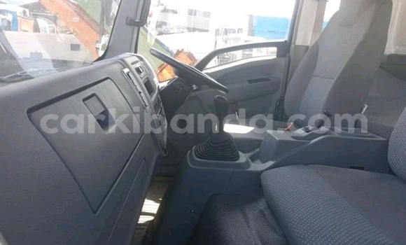 Acheter Import Utilitaire Howo Sinotruk Blanc à Kampala, Ouganda Acheter Import Utilitaire Howo Sinotruk Blanc à Kampala, Ouganda