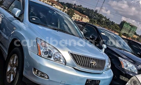 Acheter Occasion Voiture Toyota Harrier Bleu à Kampala, Ouganda Acheter Occasion Voiture Toyota Harrier Bleu à Kampala, Ouganda