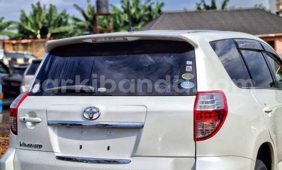 Nunua Ilio tumika BMW X1 Nyeusi Gari ndani ya Kampala nchini Uganda Nunua Ilio tumika BMW X1 Nyeusi Gari ndani ya Kampala nchini Uganda