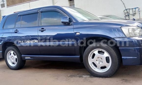 Gura Yakoze Toyota Kluger Blue Imodoka i Kampala mu Uganda Gura Yakoze Toyota Kluger Blue Imodoka i Kampala mu Uganda