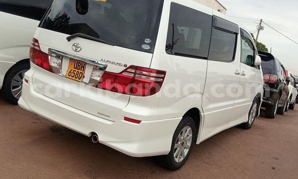 Gura Yakoze Toyota Alphard White Imodoka i Kampala mu Uganda Gura Yakoze Toyota Alphard White Imodoka i Kampala mu Uganda