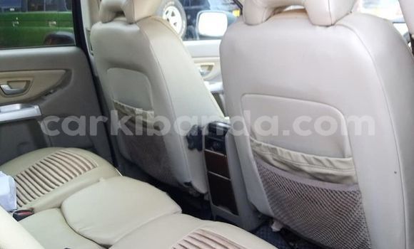 Gura Yakoze Volvo XC90 Black Imodoka i Kampala mu Uganda Gura Yakoze Volvo XC90 Black Imodoka i Kampala mu Uganda