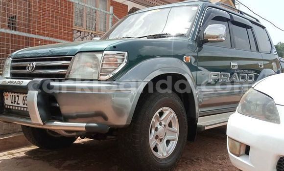 Gura Yakoze Toyota Land Cruiser Green Imodoka i Kampala mu Uganda Gura Yakoze Toyota Land Cruiser Green Imodoka i Kampala mu Uganda