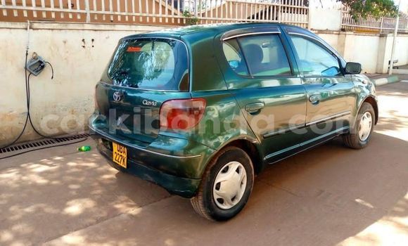 Acheter Occasion Voiture Toyota Vitz Vert à Kampala, Ouganda