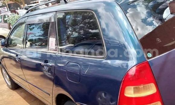 Acheter Occasion Voiture Toyota Fielder Bleu à Kampala, Ouganda