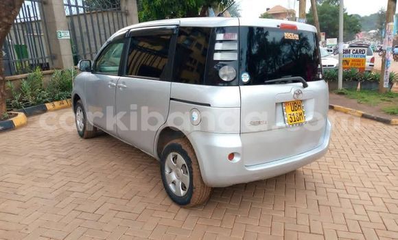 Buy Used Toyota Sienta Silver Car in Kampala in Uganda Buy Used Toyota Sienta Silver Car in Kampala in Uganda