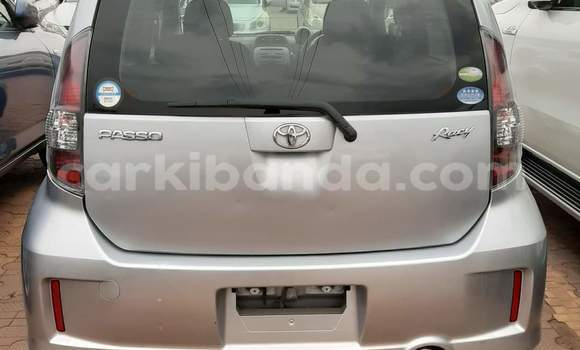 Nunua Ilio tumika Toyota Passo Fedha Gari ndani ya Kampala nchini Uganda Nunua Ilio tumika Toyota Passo Fedha Gari ndani ya Kampala nchini Uganda