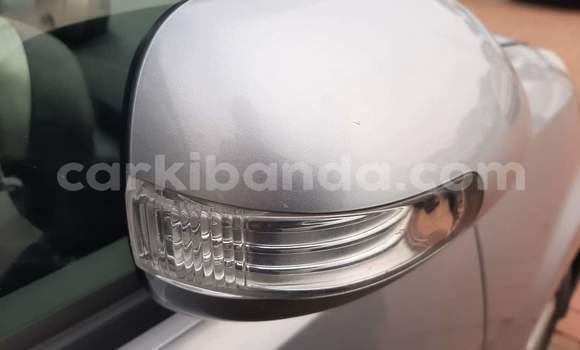 Nunua Ilio tumika Toyota Passo Fedha Gari ndani ya Kampala nchini Uganda Nunua Ilio tumika Toyota Passo Fedha Gari ndani ya Kampala nchini Uganda