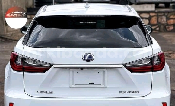 Nunua Ilio tumika Lexus RX Nyeupe Gari ndani ya Kampala nchini Uganda Nunua Ilio tumika Lexus RX Nyeupe Gari ndani ya Kampala nchini Uganda