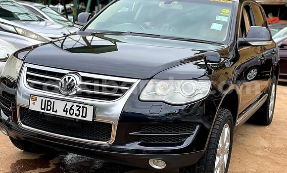 Acheter Occasion Voiture Volkswagen Touareg Noir à Kampala, Ouganda Acheter Occasion Voiture Volkswagen Touareg Noir à Kampala, Ouganda