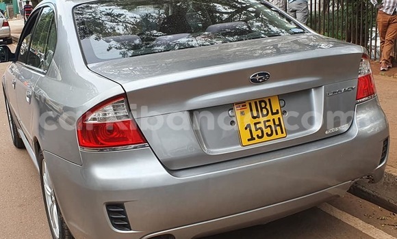 Acheter Occasion Voiture Subaru Legacy Gris à Kampala, Ouganda Acheter Occasion Voiture Subaru Legacy Gris à Kampala, Ouganda
