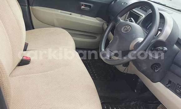 Acheter Occasion Voiture Toyota Passo Blanc à Kampala, Ouganda Acheter Occasion Voiture Toyota Passo Blanc à Kampala, Ouganda