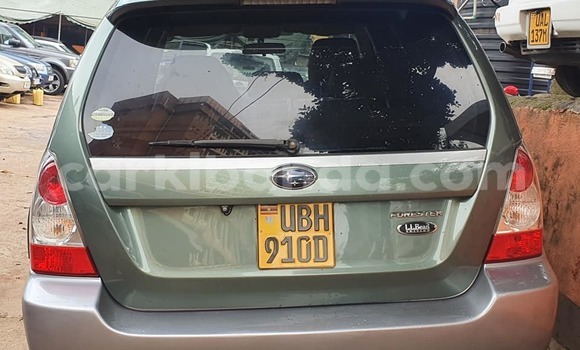 Acheter Occasion Voiture Subaru Forester Vert à Kampala, Ouganda Acheter Occasion Voiture Subaru Forester Vert à Kampala, Ouganda