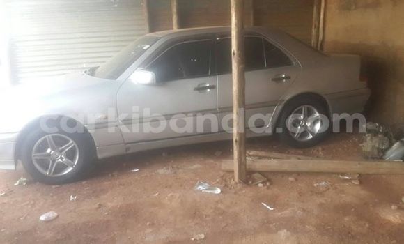 Acheter Occasion Voiture Mercedes‒Benz C–Class Autre à Kampala, Ouganda Acheter Occasion Voiture Mercedes‒Benz C–Class Autre à Kampala, Ouganda