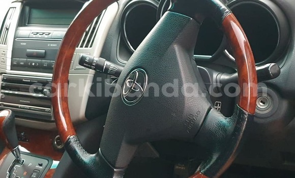 Acheter Occasion Voiture Toyota Harrier Noir à Kampala, Ouganda Acheter Occasion Voiture Toyota Harrier Noir à Kampala, Ouganda