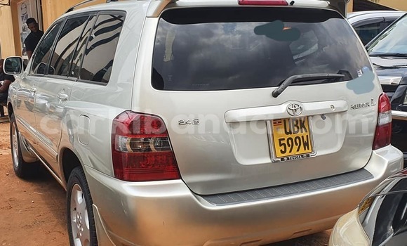 Acheter Occasion Voiture Toyota Kruger Gris à Kampala, Ouganda Acheter Occasion Voiture Toyota Kruger Gris à Kampala, Ouganda