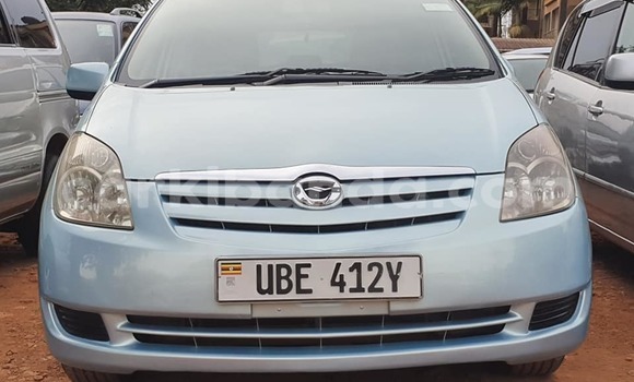 Acheter Occasion Voiture Toyota Spacio Bleu à Kampala, Ouganda Acheter Occasion Voiture Toyota Spacio Bleu à Kampala, Ouganda