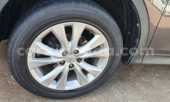 Acheter Occasion Voiture Toyota RAV4 Noir à Kampala, Ouganda Acheter Occasion Voiture Toyota RAV4 Noir à Kampala, Ouganda