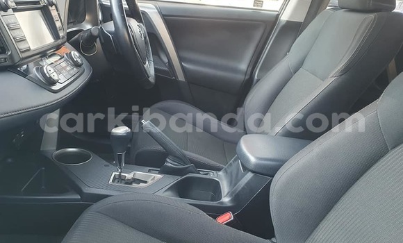 Acheter Occasion Voiture Toyota RAV4 Noir à Kampala, Ouganda Acheter Occasion Voiture Toyota RAV4 Noir à Kampala, Ouganda