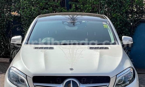 Acheter Occasion Voiture Mercedes‒Benz GLE Blanc à Kampala, Ouganda