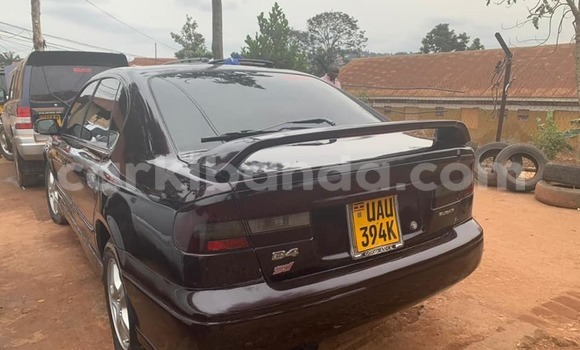 Acheter Occasion Voiture Subaru Legacy Noir à Kampala, Ouganda Acheter Occasion Voiture Subaru Legacy Noir à Kampala, Ouganda