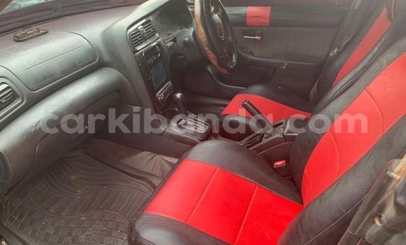 Acheter Occasion Voiture Subaru Legacy Noir à Kampala, Ouganda Acheter Occasion Voiture Subaru Legacy Noir à Kampala, Ouganda