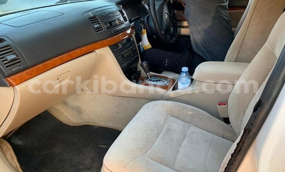 Acheter Occasion Voiture Toyota Mark II Blanc à Kampala, Ouganda Acheter Occasion Voiture Toyota Mark II Blanc à Kampala, Ouganda