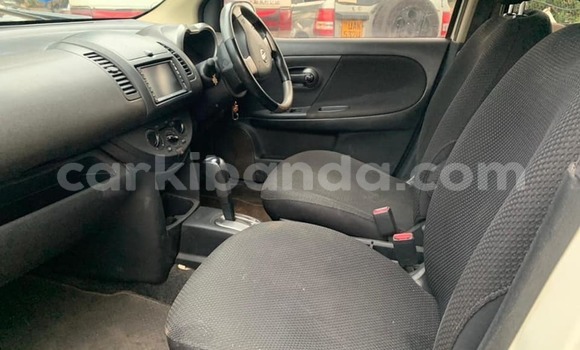 Acheter Occasion Voiture Nissan Note Blanc à Kampala, Ouganda Acheter Occasion Voiture Nissan Note Blanc à Kampala, Ouganda