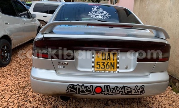 Acheter Occasion Voiture Subaru Legacy Gris à Kampala, Ouganda Acheter Occasion Voiture Subaru Legacy Gris à Kampala, Ouganda
