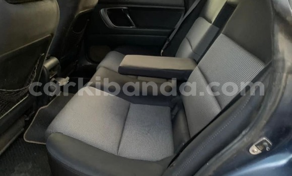 Acheter Occasion Voiture Subaru Legacy Noir à Kampala, Ouganda Acheter Occasion Voiture Subaru Legacy Noir à Kampala, Ouganda