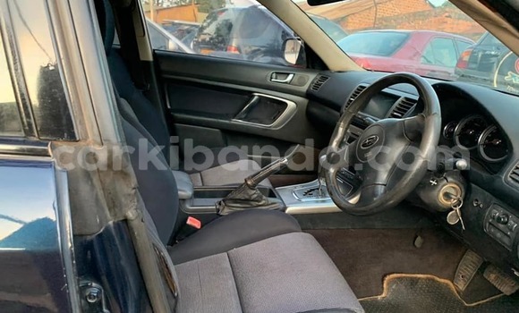 Acheter Occasion Voiture Subaru Legacy Noir à Kampala, Ouganda Acheter Occasion Voiture Subaru Legacy Noir à Kampala, Ouganda