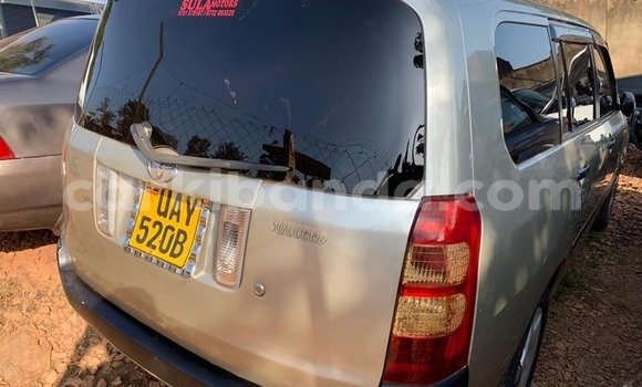 Acheter Occasion Voiture Toyota Probox Gris à Kampala, Ouganda Acheter Occasion Voiture Toyota Probox Gris à Kampala, Ouganda