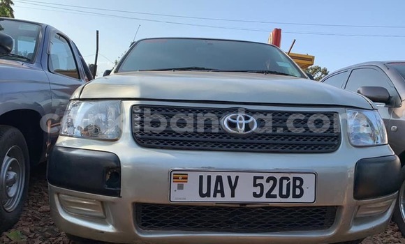 Acheter Occasion Voiture Toyota Probox Gris à Kampala, Ouganda Acheter Occasion Voiture Toyota Probox Gris à Kampala, Ouganda