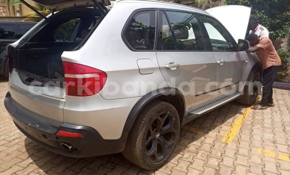 Acheter Occasion Voiture BMW X5 Gris à Kampala, Ouganda Acheter Occasion Voiture BMW X5 Gris à Kampala, Ouganda