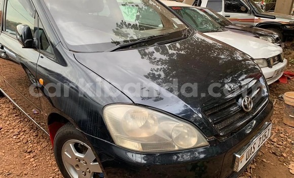 Acheter Occasion Voiture Toyota Ipsum Noir à Kampala, Ouganda