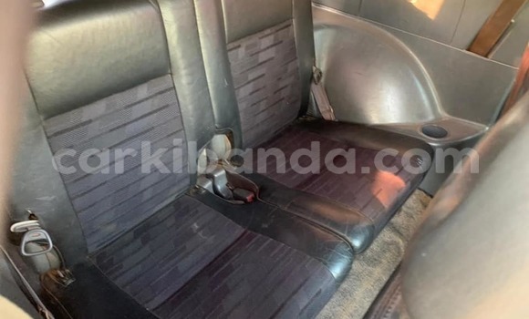 Acheter Occasion Voiture Toyota RAV4 Blanc à Kampala, Ouganda Acheter Occasion Voiture Toyota RAV4 Blanc à Kampala, Ouganda